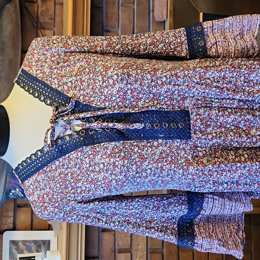 Calico floral Bell Sleeves Prairie style Medium Festival western cowgirl rodeo